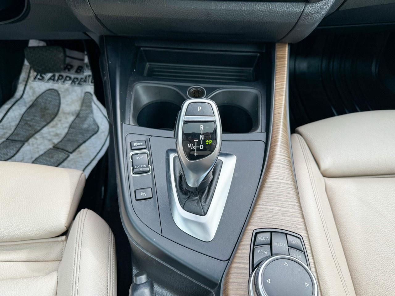 2017 BMW 2 Series 2dr Cpe M240i xDrive AWD Photo