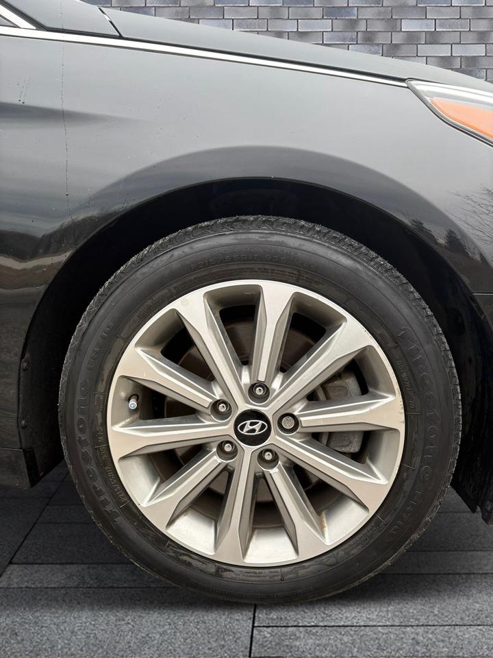 2017 Hyundai Sonata LIMITED Photo