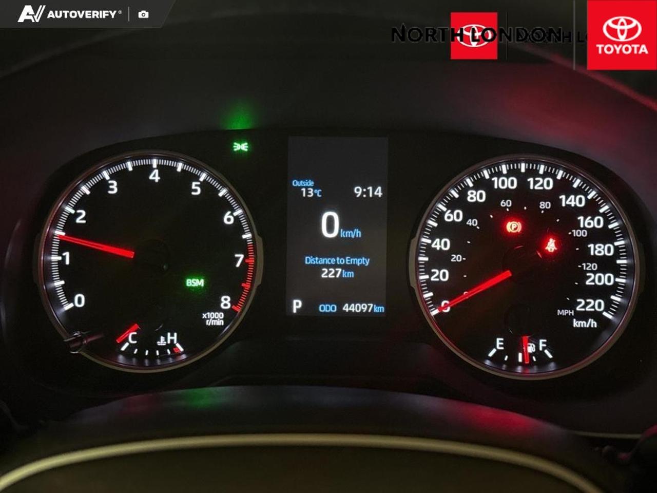 2022 Toyota RAV4 XLE 4dr All-wheel Drive Photo