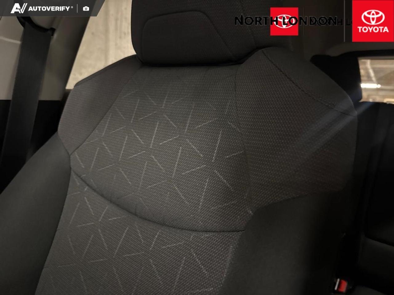 2022 Toyota RAV4 XLE 4dr All-wheel Drive Photo