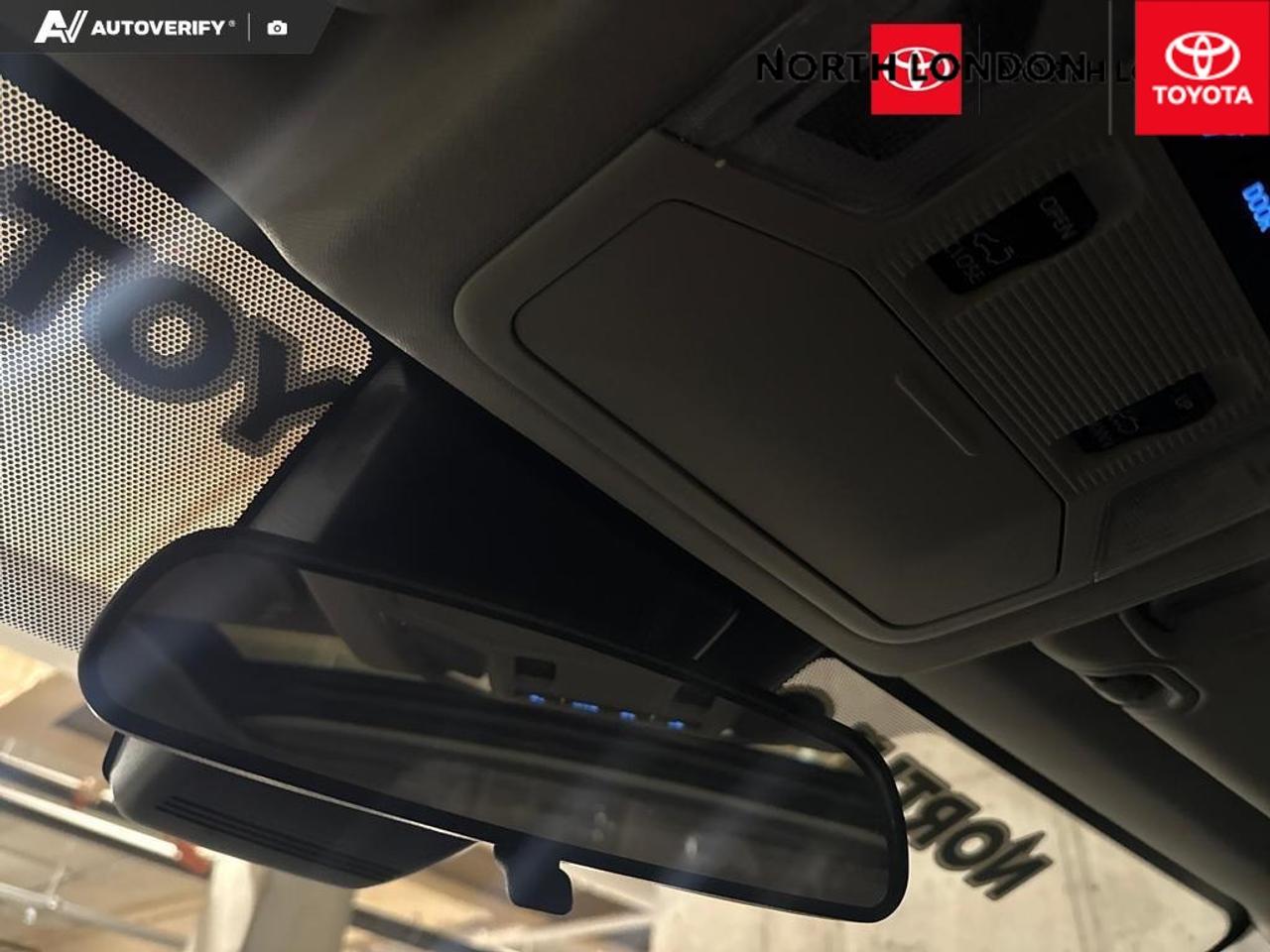 2022 Toyota RAV4 XLE 4dr All-wheel Drive Photo