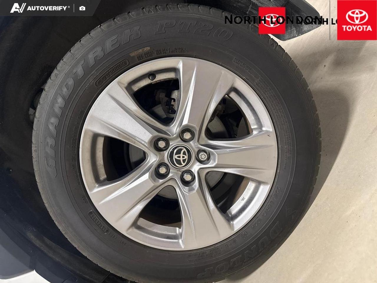 2022 Toyota RAV4 XLE 4dr All-wheel Drive Photo