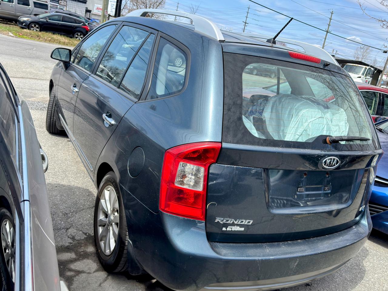 2012 Kia Rondo EX Photo