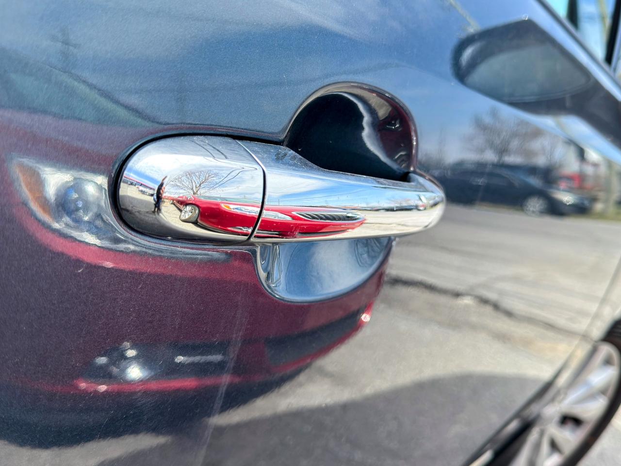 2012 Kia Rondo EX Photo