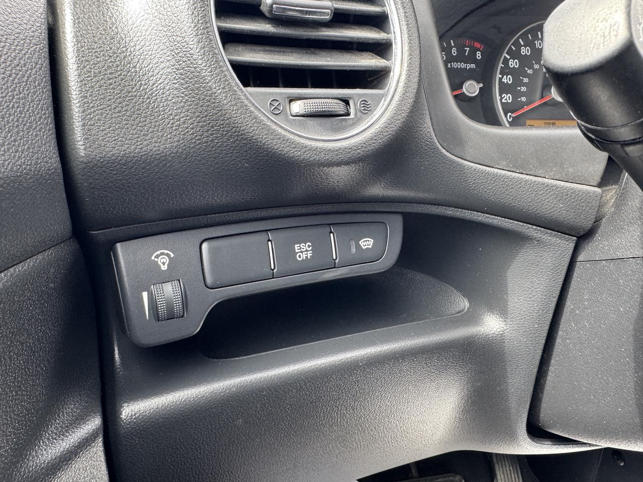 2012 Kia Rondo EX Photo