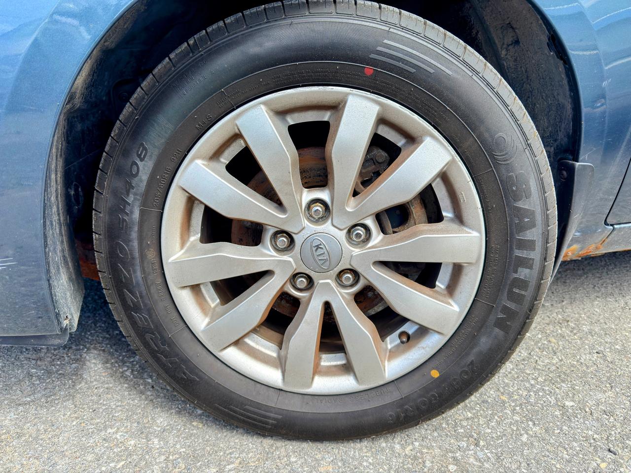 2012 Kia Rondo EX Photo