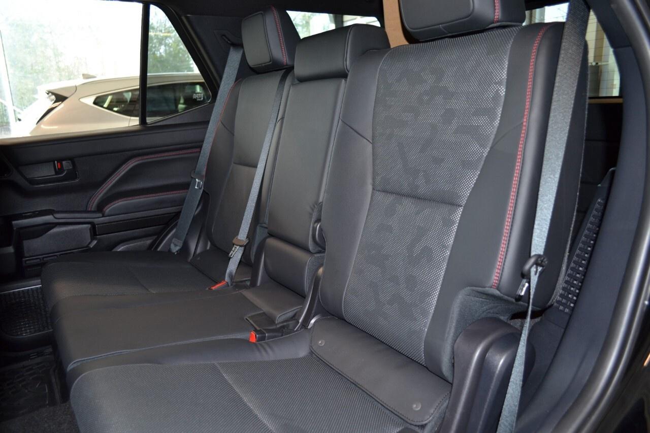2025 Toyota 4Runner Hybrid 4WD Photo