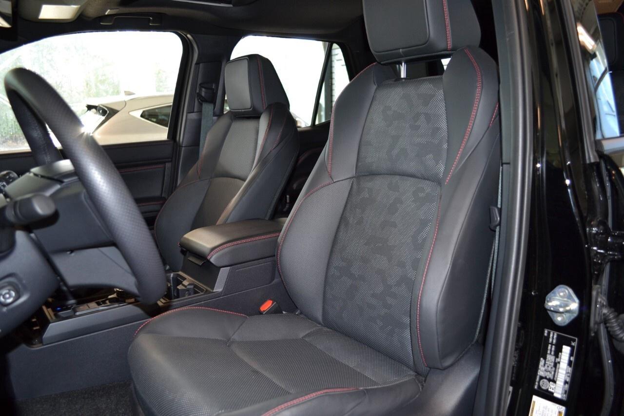 2025 Toyota 4Runner Hybrid 4WD Photo