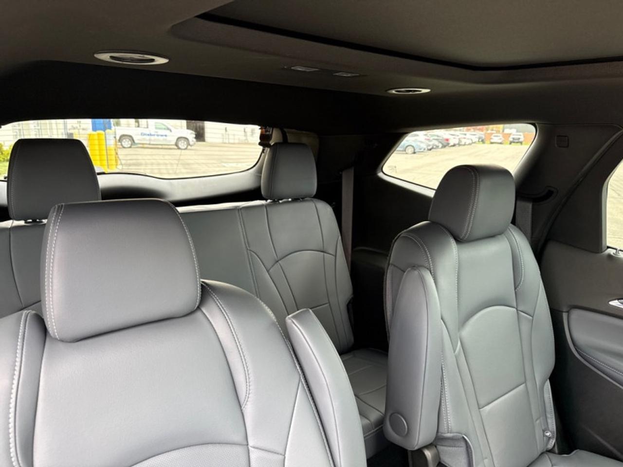 2024 Buick Enclave Essence Photo