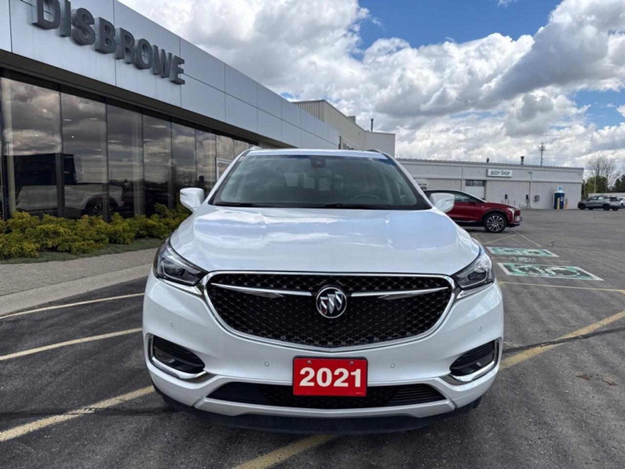 2021 Buick Enclave Avenir Photo2