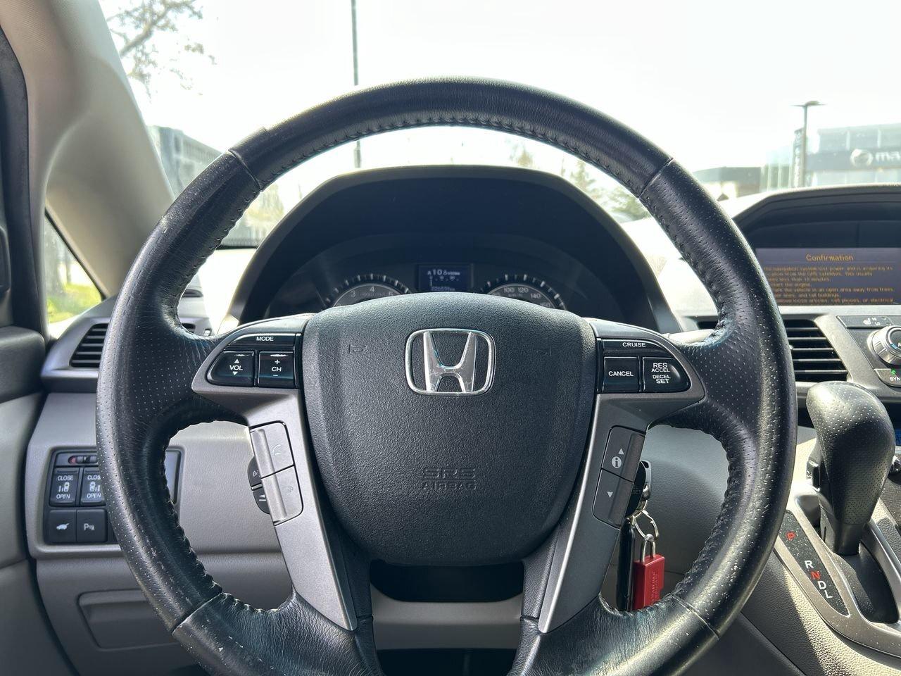 2011 Honda Odyssey Touring Power Sunroof   Lthr Seats   Power Sliding Photo