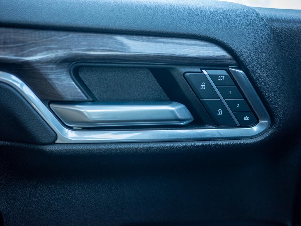 2022 Chevrolet Silverado 1500 LTZ - Power Folding Mirrors   Leather Seats Photo