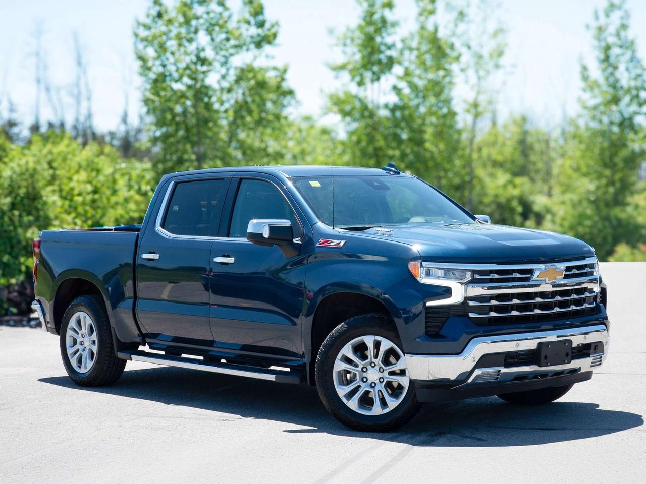 2022 Chevrolet Silverado 1500 LTZ - Power Folding Mirrors   Leather Seats Photo5