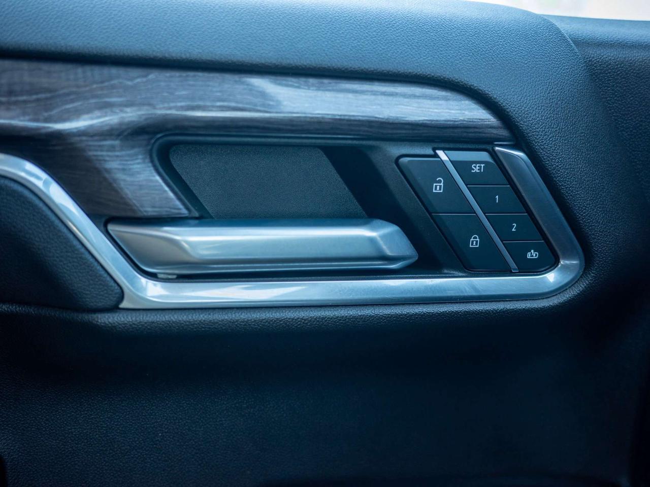 2022 Chevrolet Silverado 1500 LTZ - Power Folding Mirrors   Leather Seats Photo