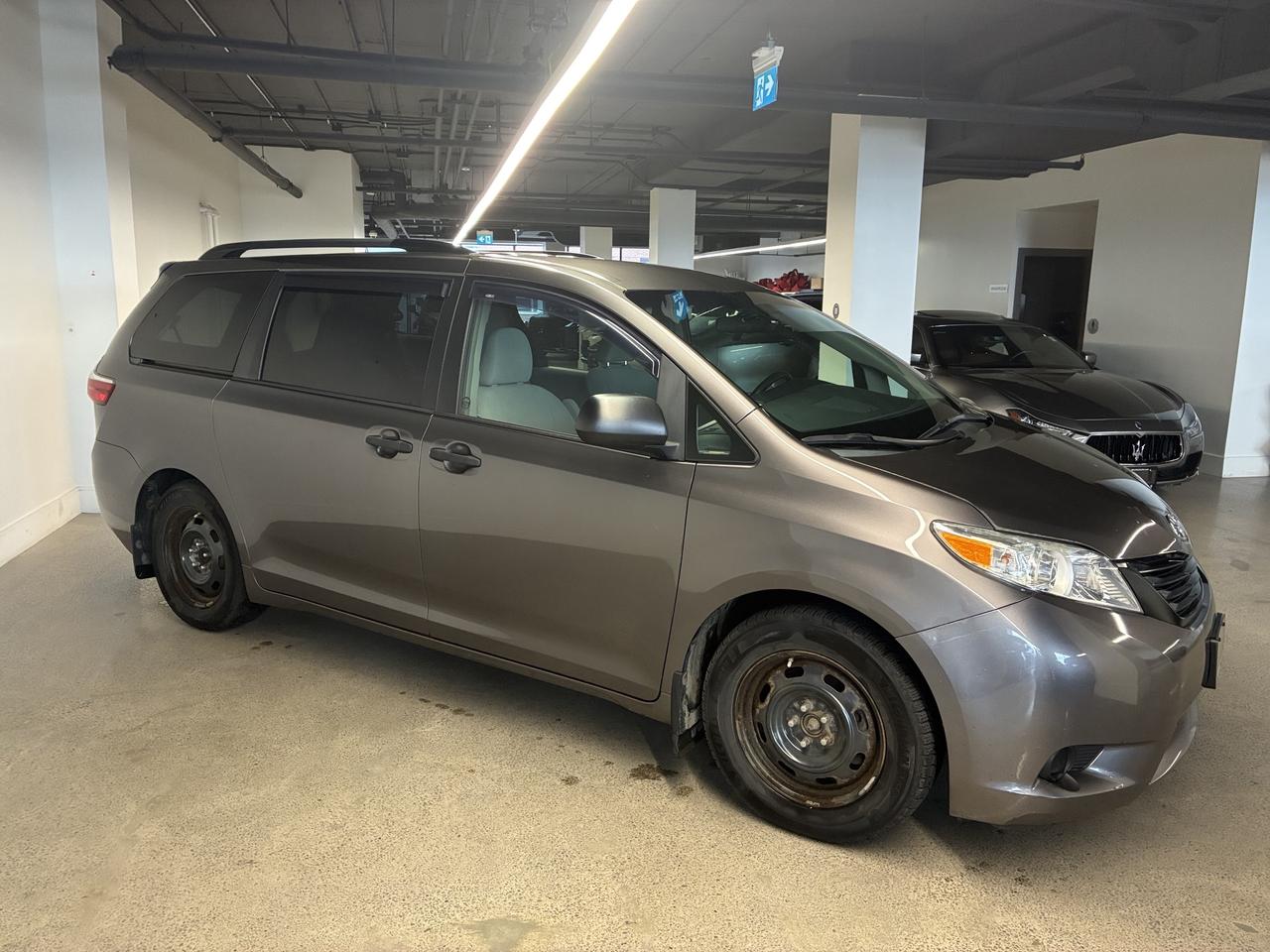 2015 Toyota Sienna LE 7PASS Safety Certified Welcome Trades Photo2