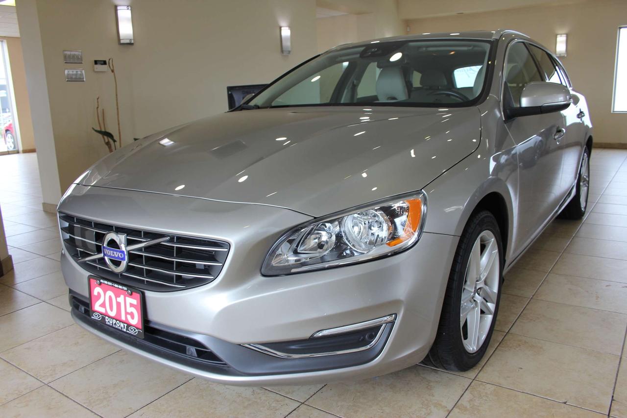 2015 Volvo V60 AWD T5 Premier Plus Photo