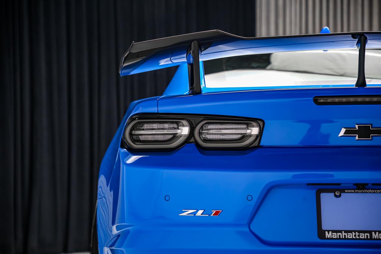 2022 Chevrolet Camaro 1LE EXTREME TRACK PACK MANUAL 650HP ALMOSTNEW Photo