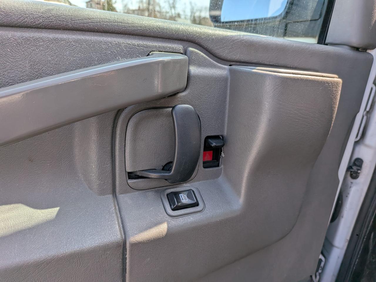 2017 GMC Savana 2500 Photo