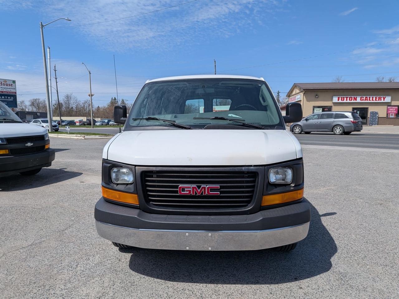 2017 GMC Savana 2500 Photo