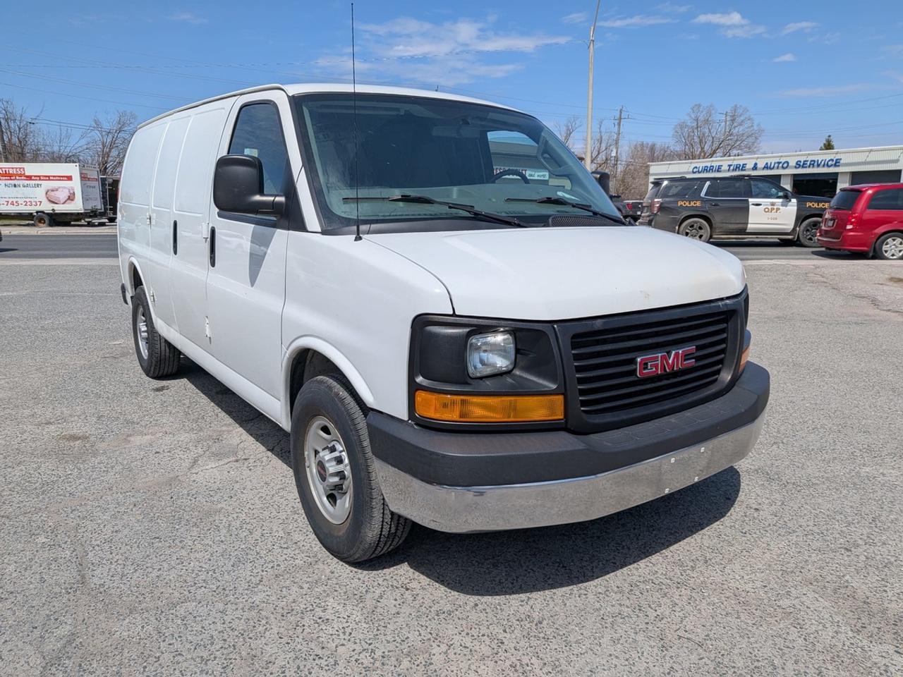 2017 GMC Savana 2500 Photo
