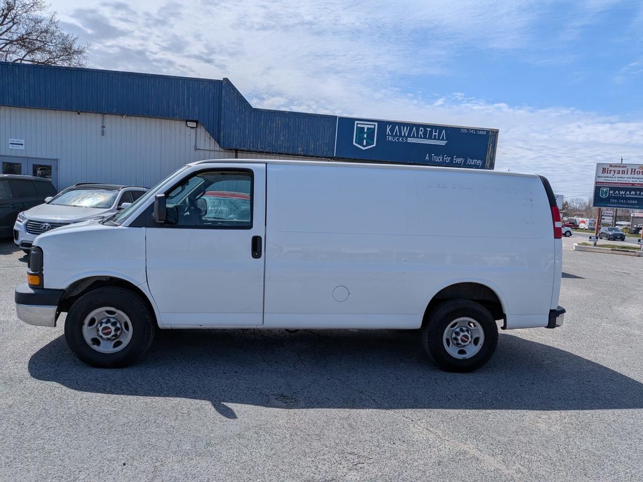 2017 GMC Savana 2500 Photo