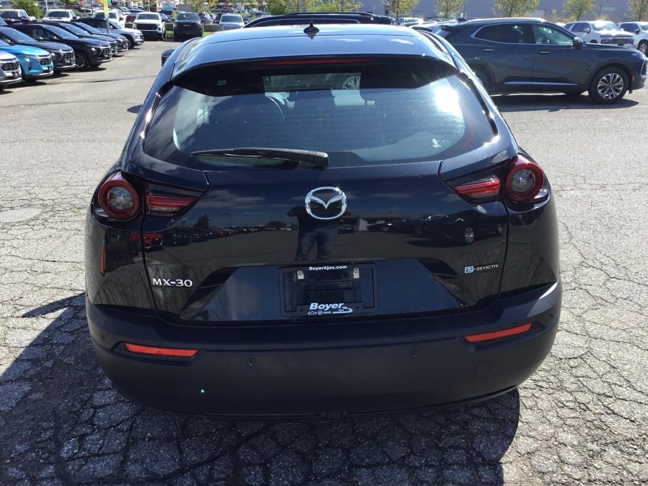 2022 Mazda MX-30 GS Photo