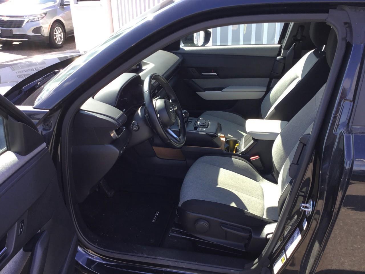 2022 Mazda MX-30 GS Photo