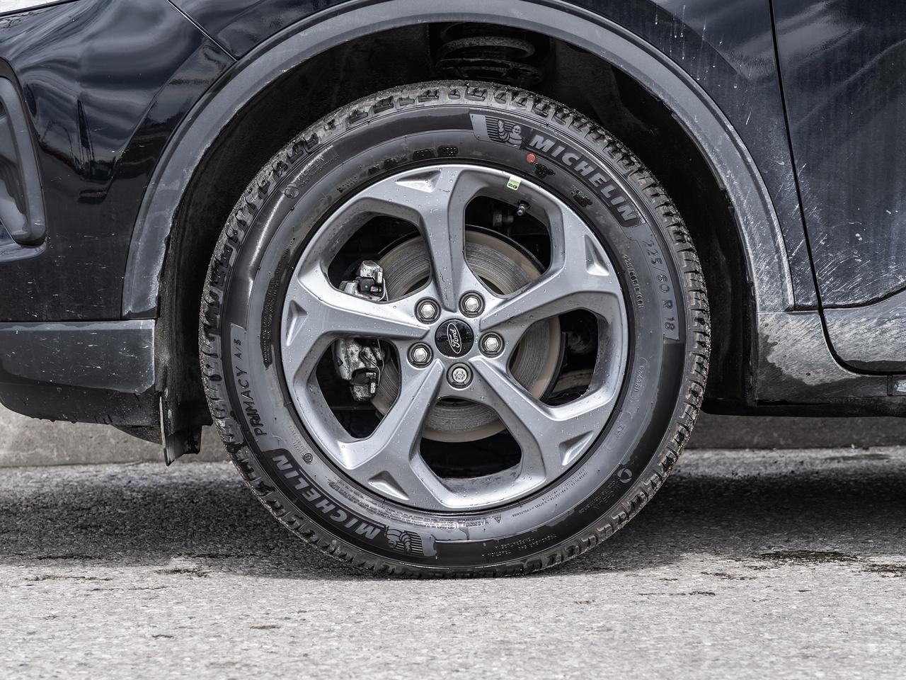 2026 Ford Escape ST-Line AWD Photo3