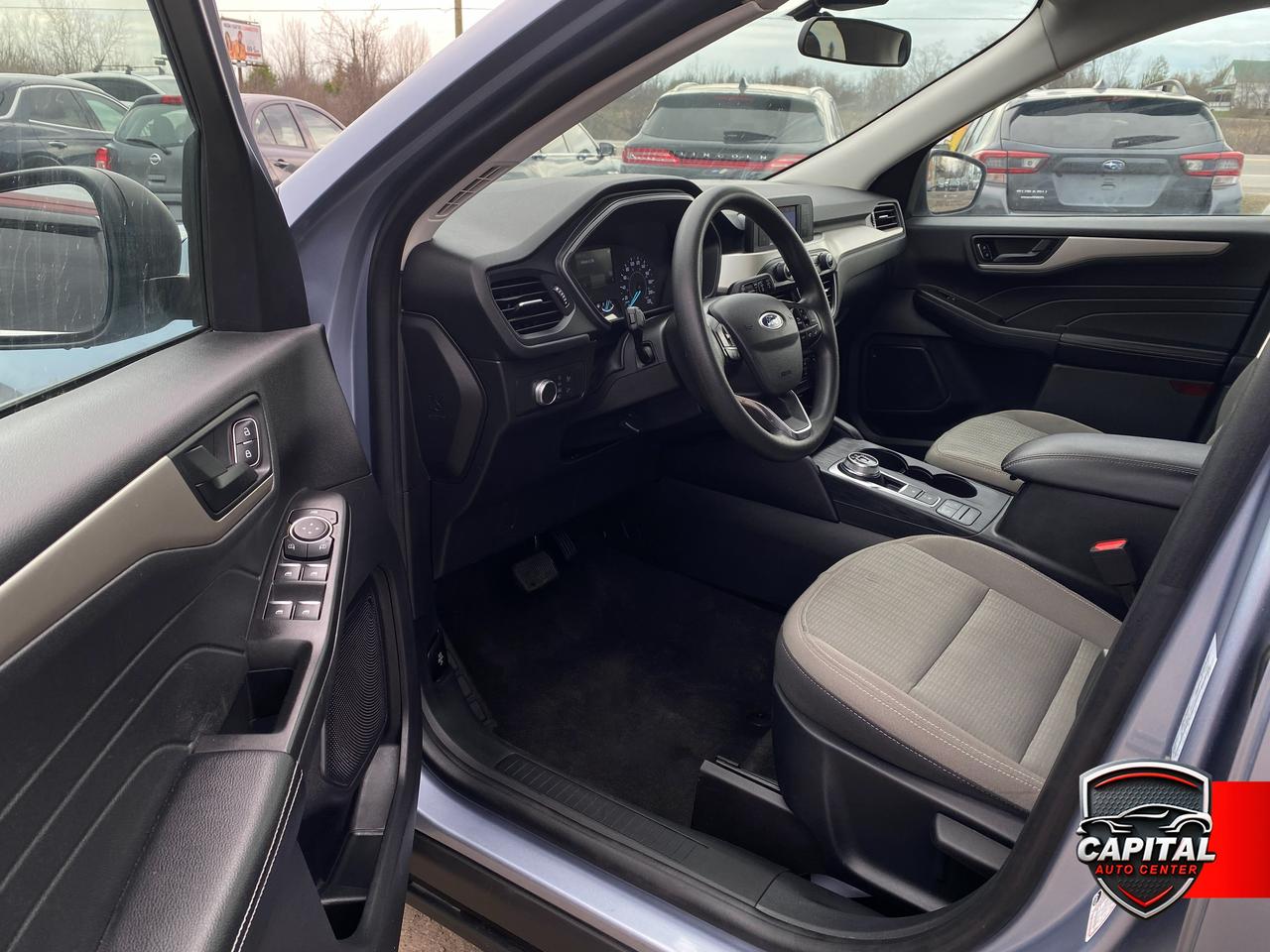 2022 Ford Escape S Photo