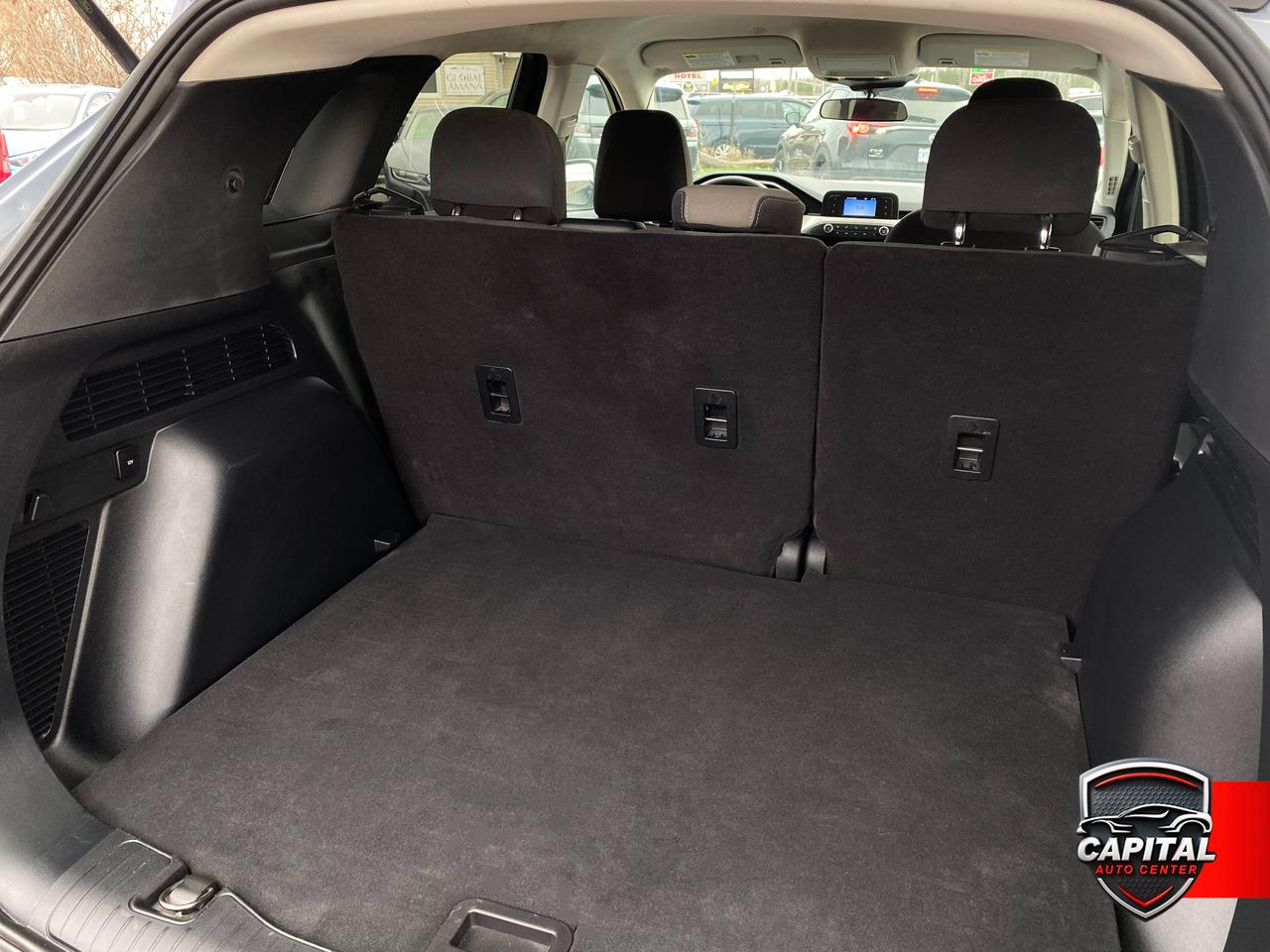 2022 Ford Escape S Photo