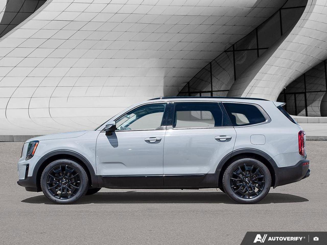 2022 Kia Telluride SX   AWD   Apple CarPlay   Heated & Cooled Seats Photo