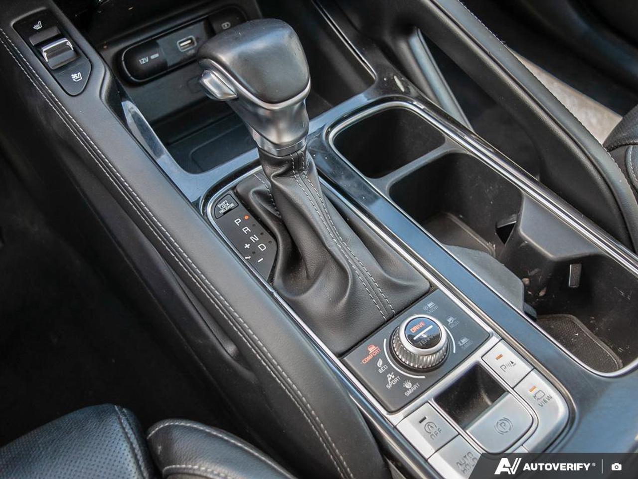 2022 Kia Telluride SX   AWD   Apple CarPlay   Heated & Cooled Seats Photo