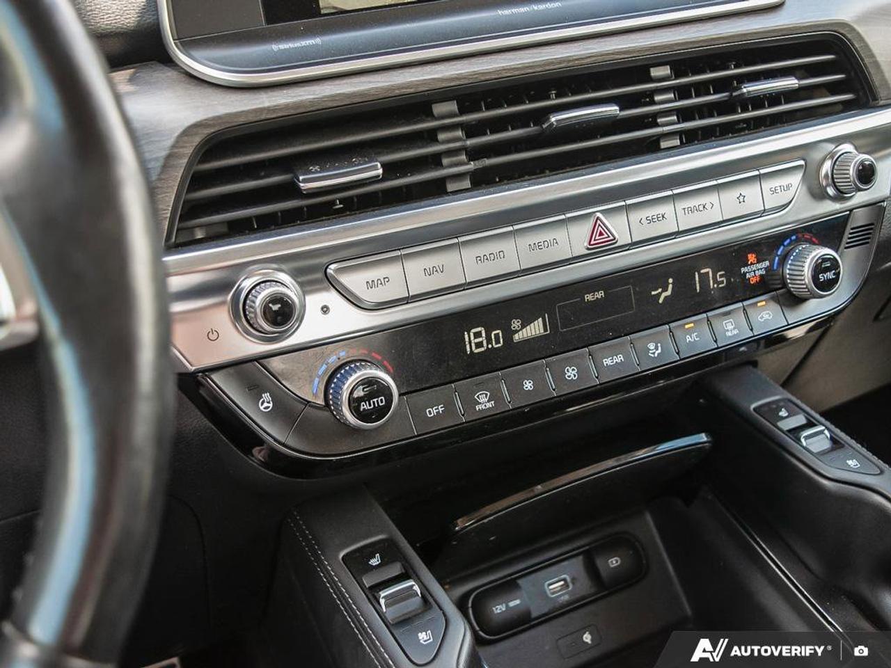 2022 Kia Telluride SX   AWD   Apple CarPlay   Heated & Cooled Seats Photo