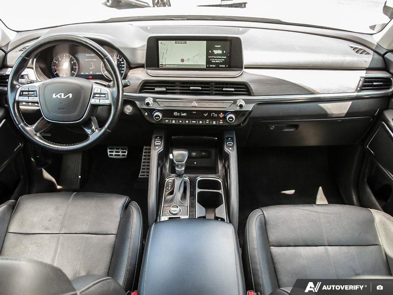 2022 Kia Telluride SX   AWD   Apple CarPlay   Heated & Cooled Seats Photo