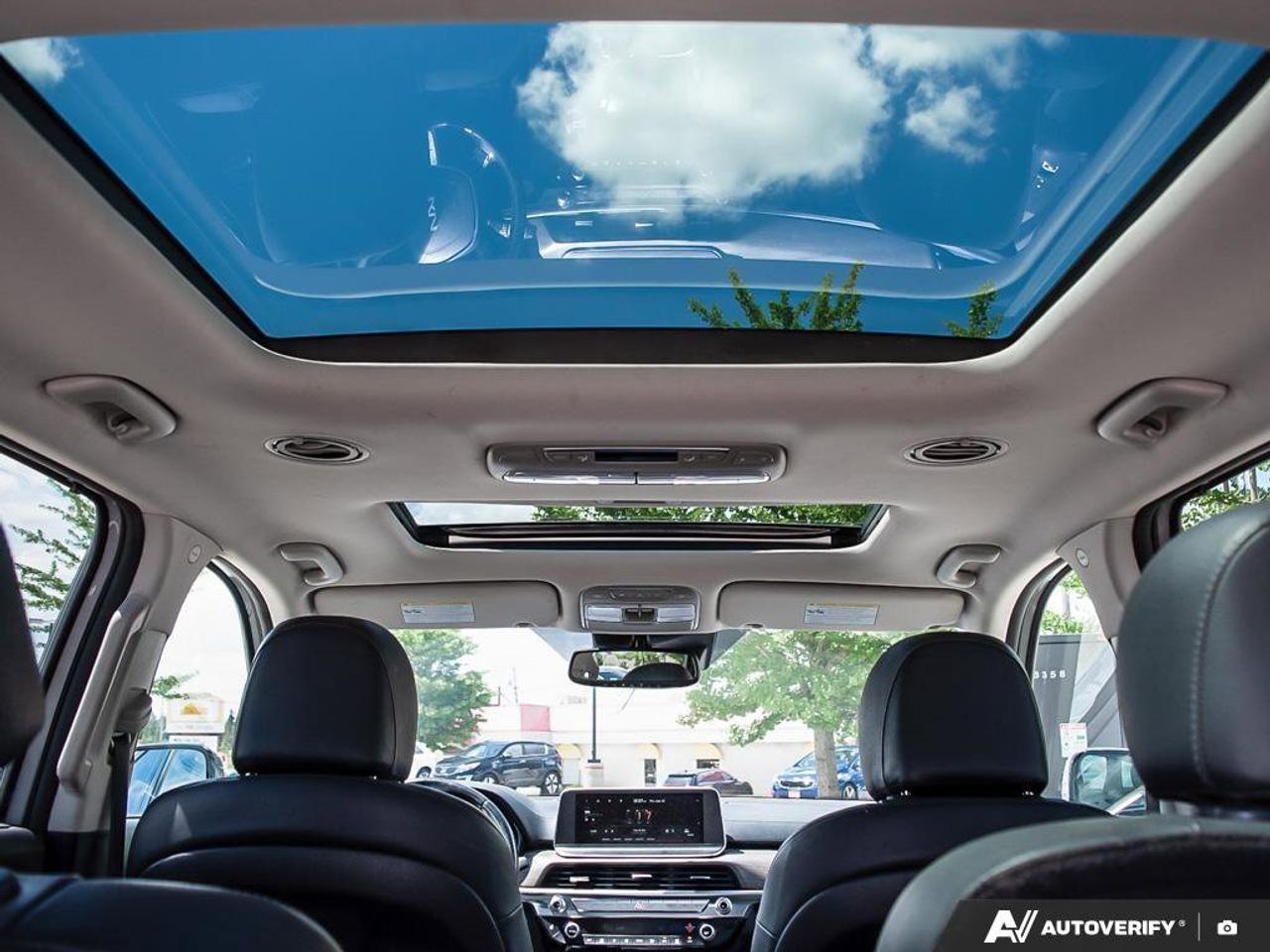 2022 Kia Telluride SX   AWD   Apple CarPlay   Heated & Cooled Seats Photo