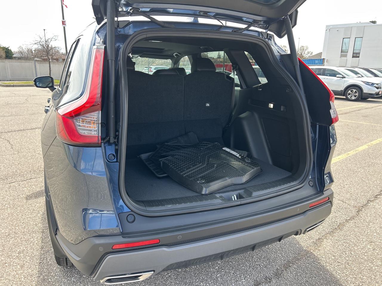 2025 Honda CR-V Hybrid Touring Photo