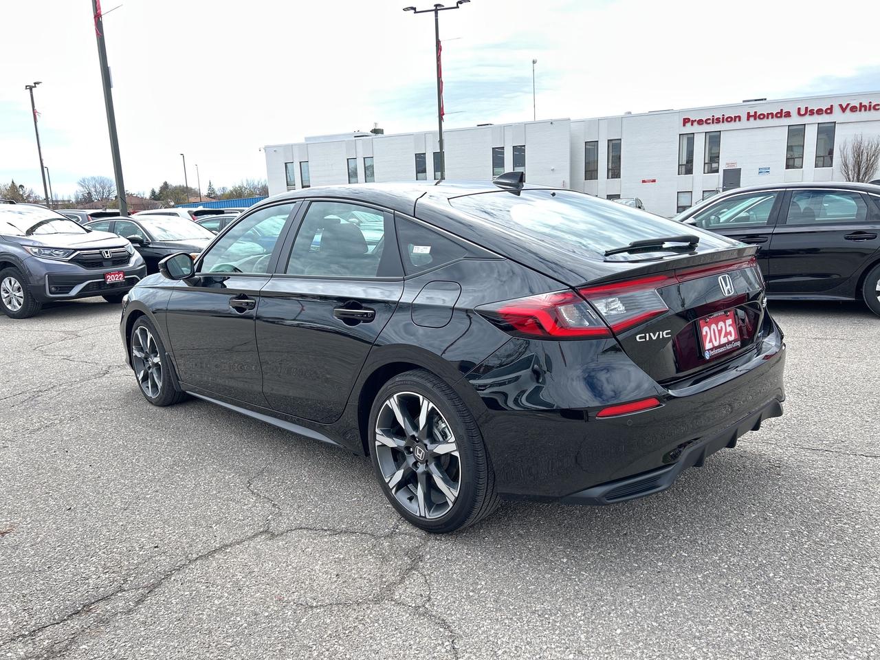 2025 Honda Civic Hatchback Hybrid Sport Touring Photo