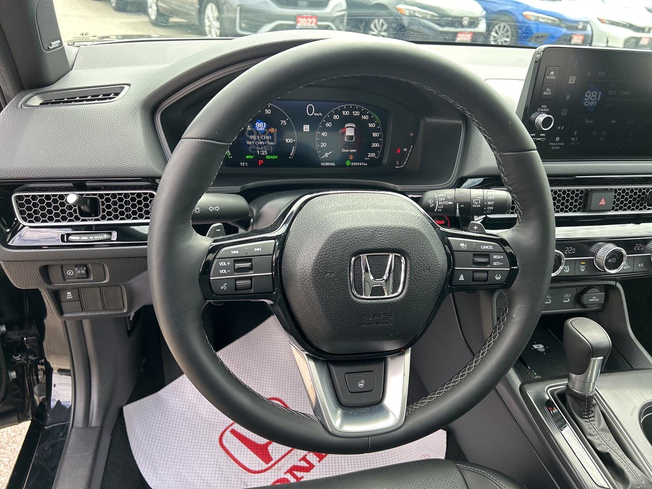 2025 Honda Civic Hatchback Hybrid Sport Touring Photo