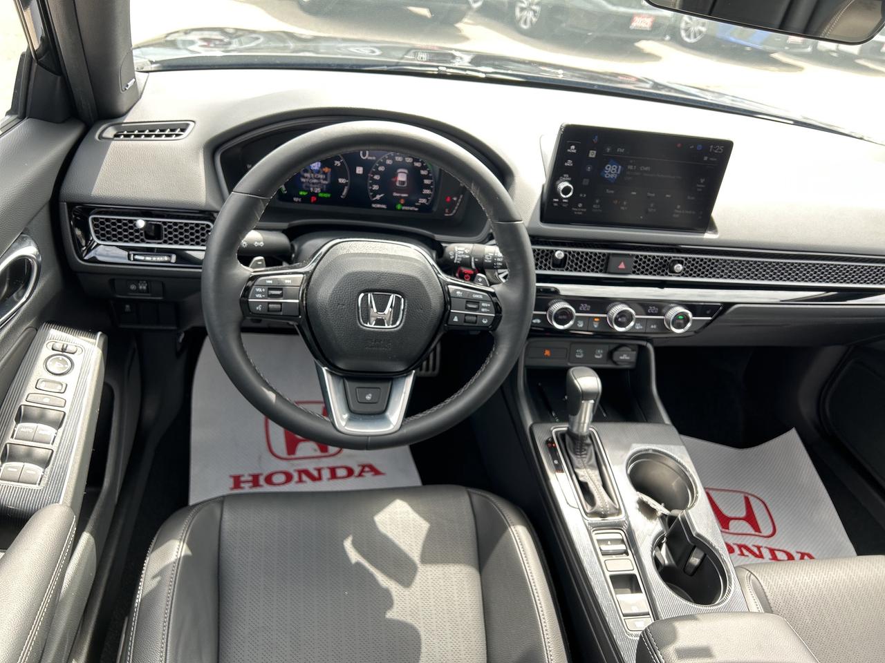 2025 Honda Civic Hatchback Hybrid Sport Touring Photo