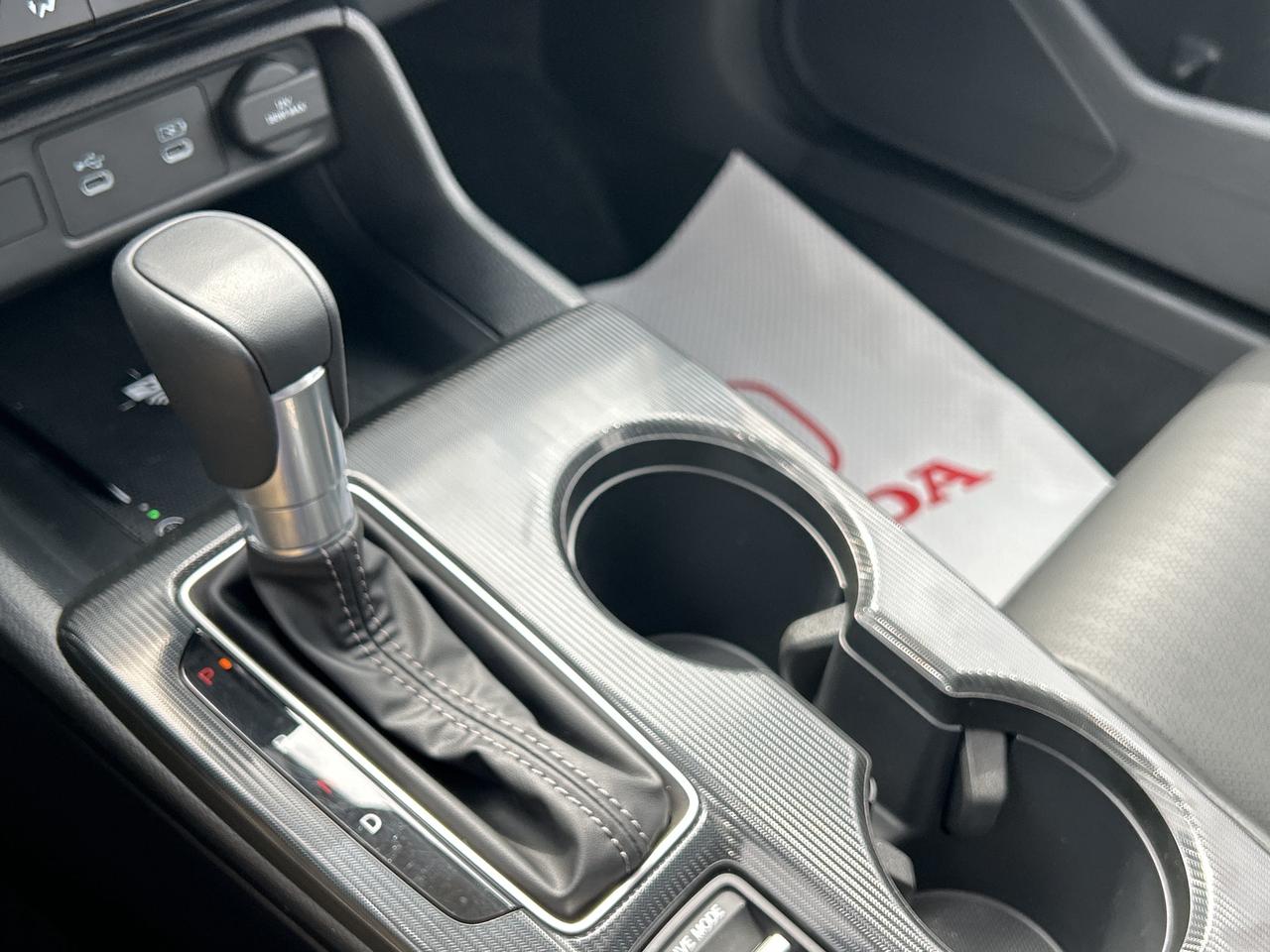 2025 Honda Civic Hatchback Hybrid Sport Touring Photo