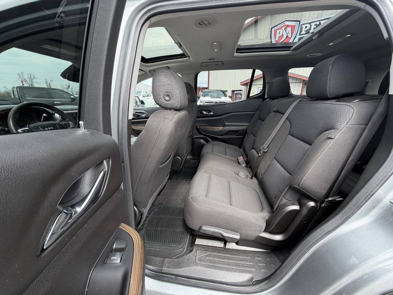 2023 GMC Acadia AWD 4dr SLE Photo