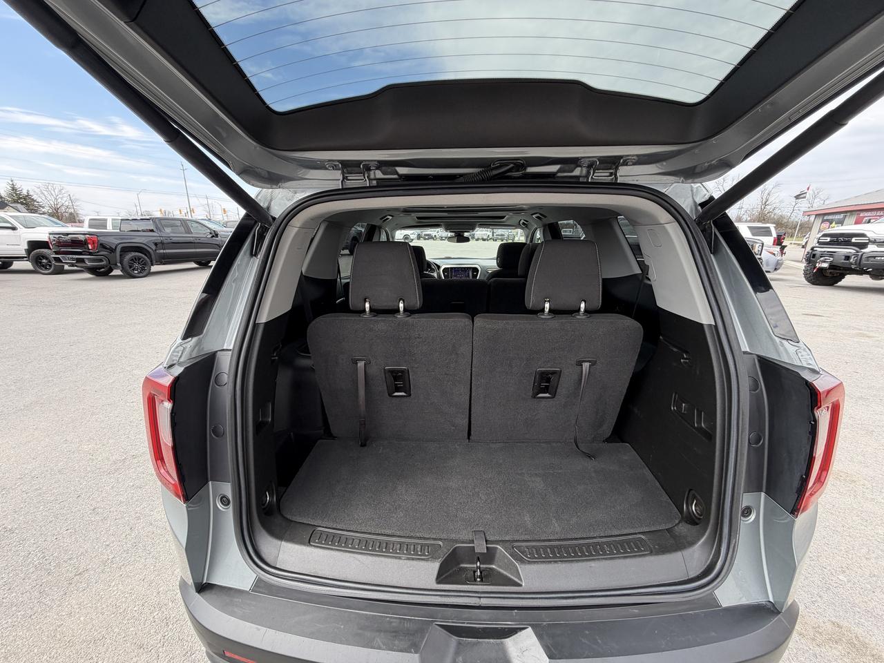 2023 GMC Acadia AWD 4dr SLE Photo