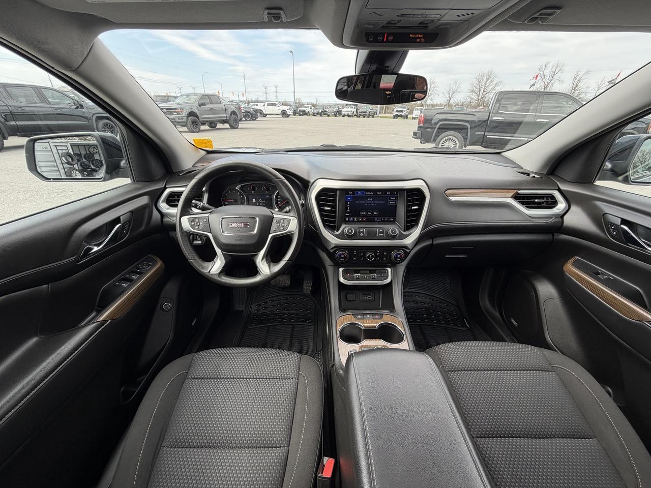 2023 GMC Acadia AWD 4dr SLE Photo