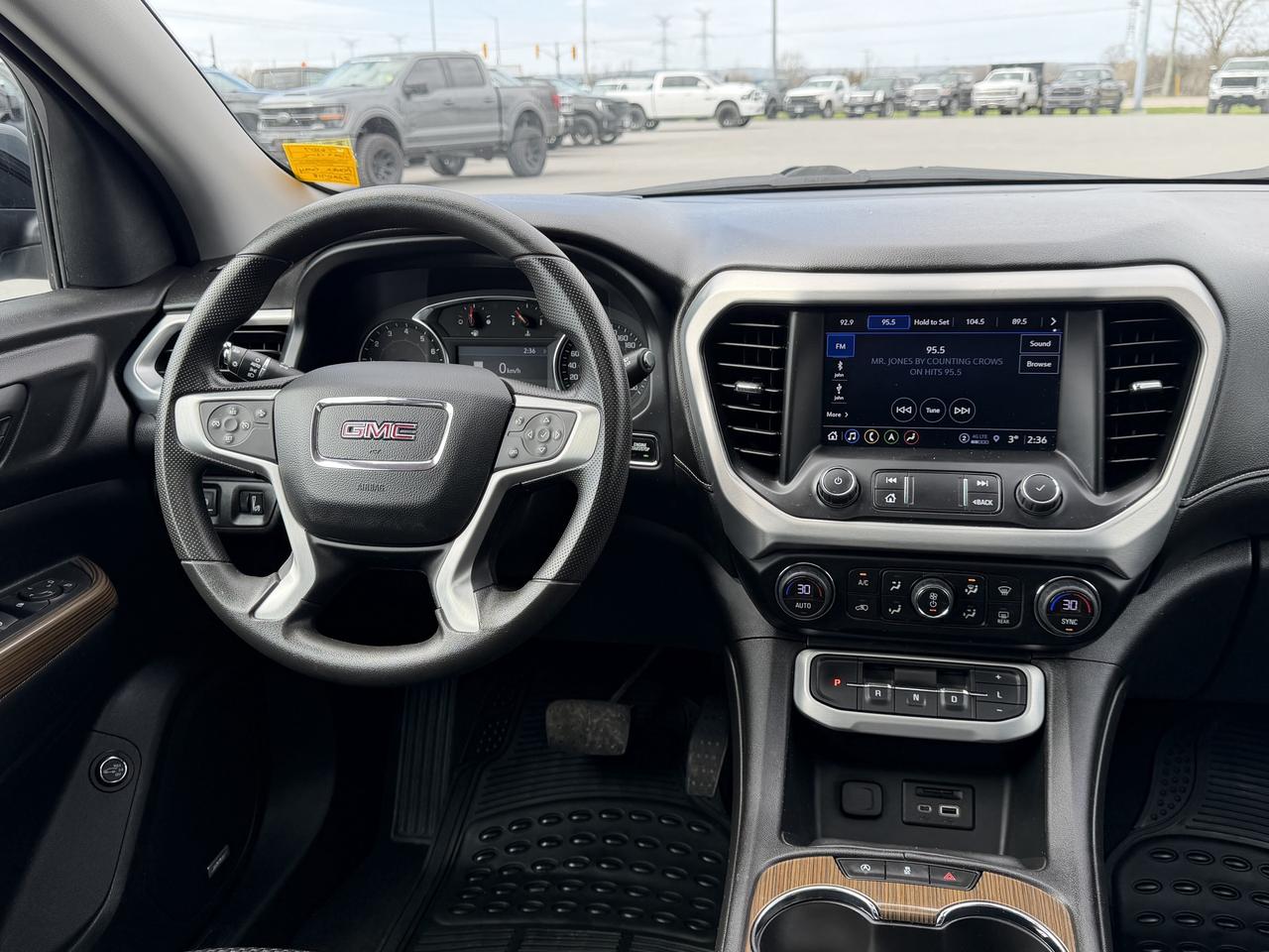 2023 GMC Acadia AWD 4dr SLE Photo