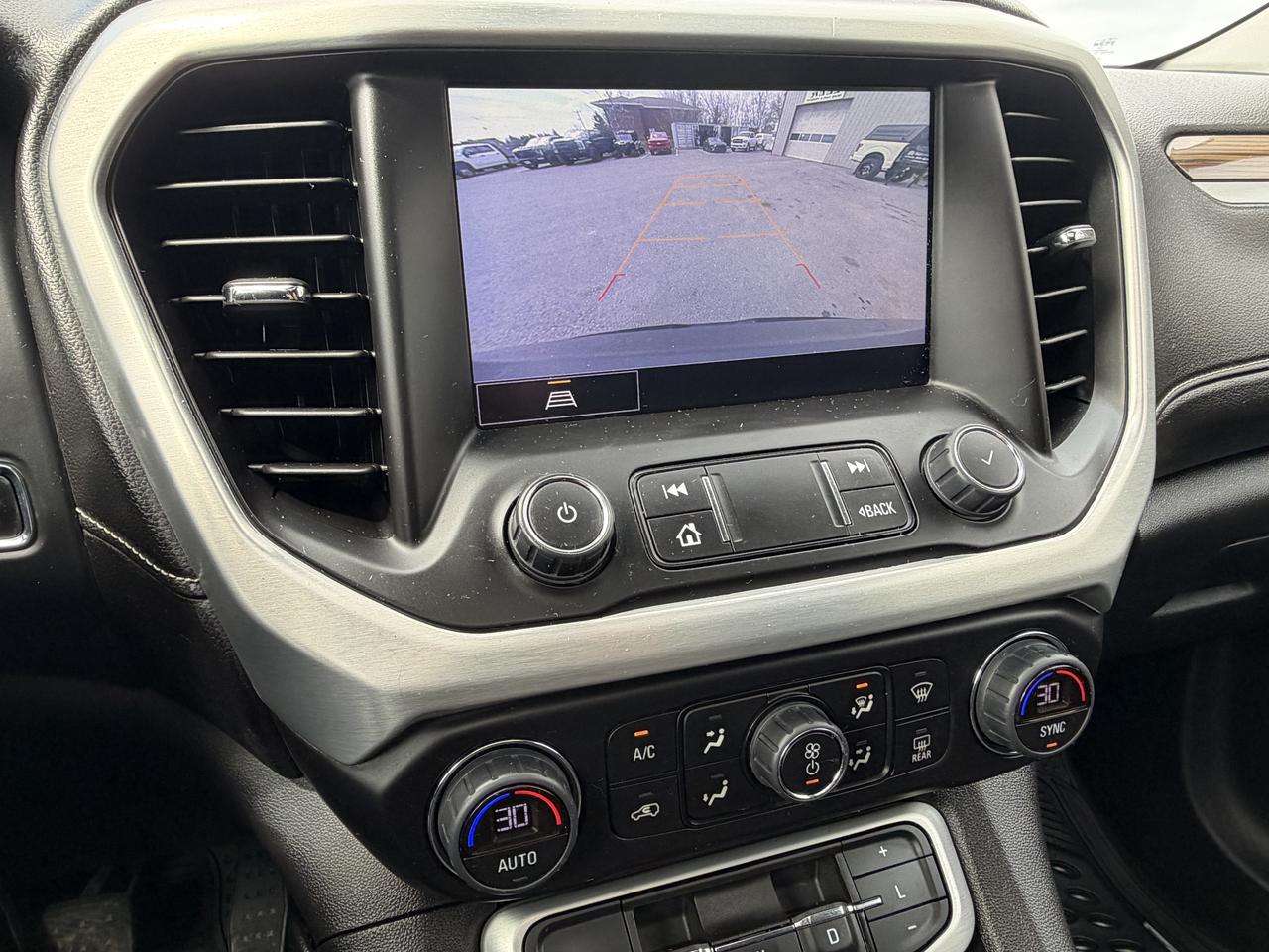2023 GMC Acadia AWD 4dr SLE Photo