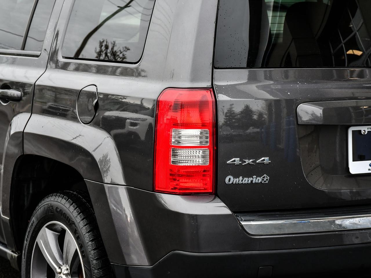 2016 Jeep Patriot CLEAN CARFAX  4WD   HIGH ALTITUDE   LOW KM   AS IS Photo
