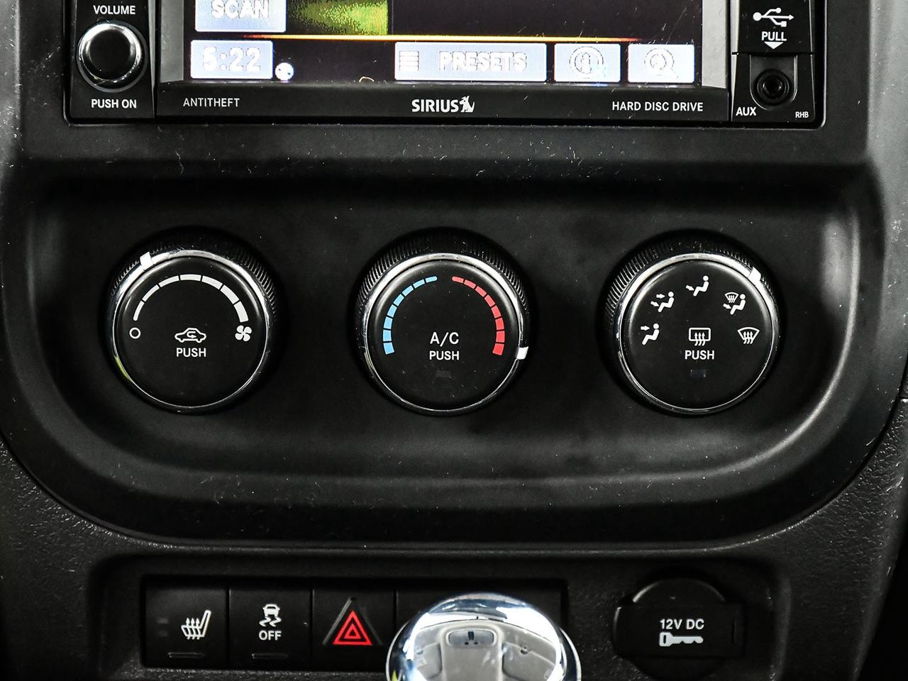 2016 Jeep Patriot CLEAN CARFAX  4WD   HIGH ALTITUDE   LOW KM   AS IS Photo