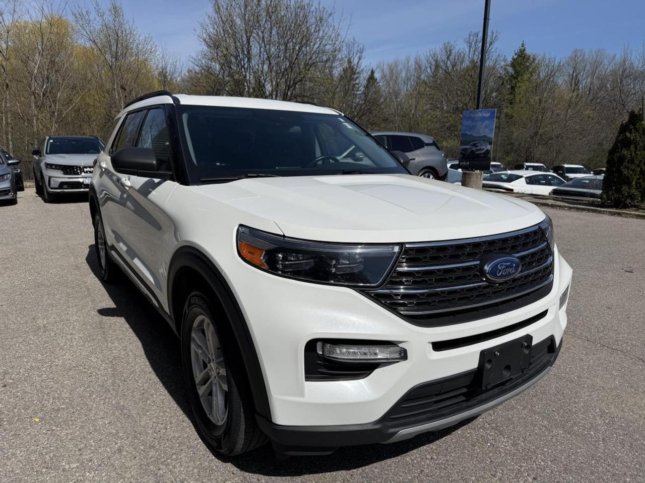 2022 Ford Explorer XLT 4WD Photo