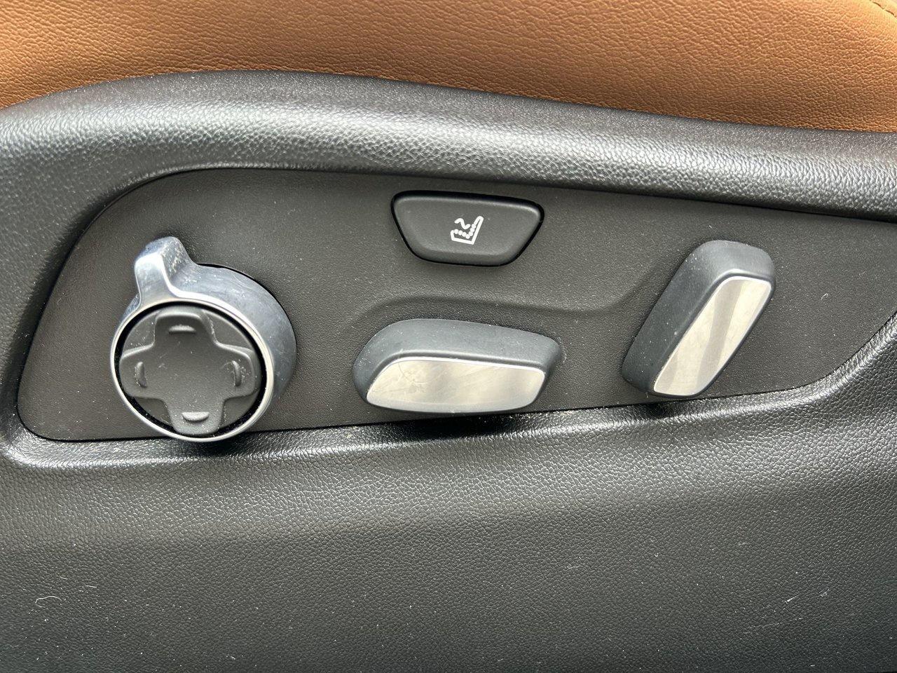 2022 Cadillac XT4 Sport AWD Sunroof BOSE Audio Massage Seats 360 Cam Photo