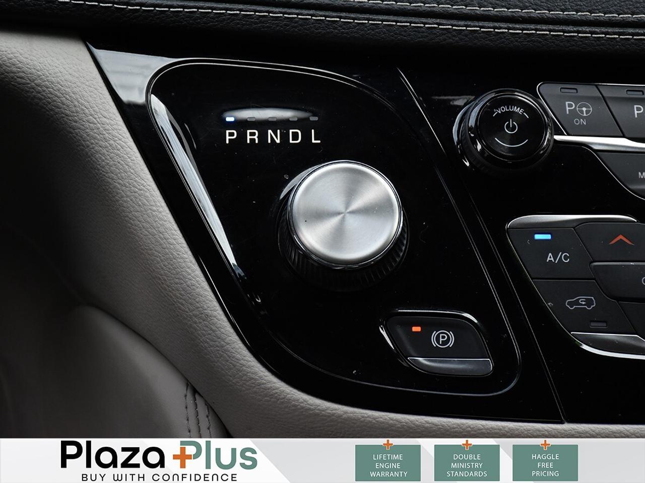 2022 Chrysler Pacifica Limited Photo